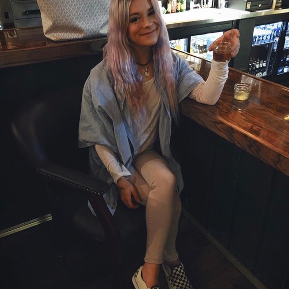 Meet your Posher, Sammantha - Picture 2 of 3